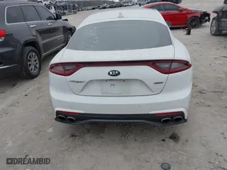 2019 Kia Stinger Premium with VIN KNAE25LAXK6054730, listed as a IAAI auction lot 41392041 with 62,457 mi miles. Bid and sale history available at carsss.com. Image 17.