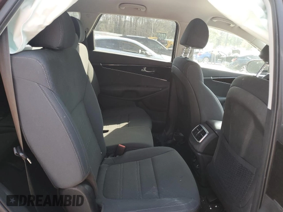 2020 Kia Sorento LX V6 with VIN 5XYPG4A5XLG690513, listed as a Copart auction lot 46847885 with 103,909 mi miles and Salvage Title. Bid and sale history available at carsss.com. Image 11.