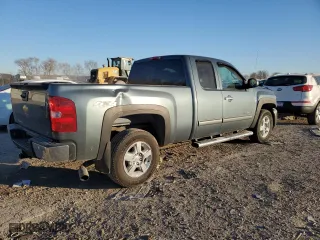 2012 Chevrolet Silverado 1500 LT with VIN 1GCRKSE75CZ227493, listed as a Copart auction lot 83676954 with 114,815 mi miles and Salvage Title. Bid and sale history available at carsss.com. Image 3.