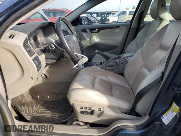2009 Volvo S60 2.5T with VIN YV1RH592992726291, listed as a Copart auction lot 84039134 with 252,260 mi miles and Salvage Title. Bid and sale history available at carsss.com. Image 7.