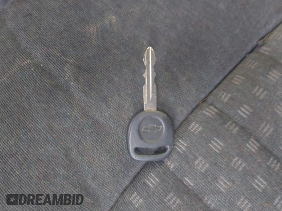 2000 Chevrolet Blazer LS с VIN 1GNCT18W7YK161195, выставлен на аукционе IAAI как лот 42329599 с пробегом 122 834 миль миль и . История ставок и продаж доступна на DreamBid. Изображение 11.