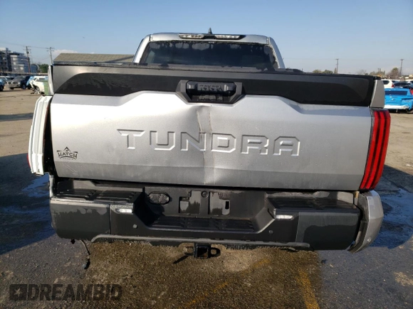2022 Toyota Tundra 2WD SR5 with VIN 5TFLA5AB8NX015349, listed as a Copart auction lot 43063425 with 34,977 mi miles and Salvage Title. Bid and sale history available at carsss.com. Image 6.