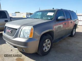 2013 GMC Yukon XL SLT z VIN 1GKS2KE70DR303872, wystawiony jako IAAI lot #41659911 z przebiegiem 199 202 mil mil oraz . Historia ofert i sprzedaży dostępna na DreamBid. Obrazek 2.