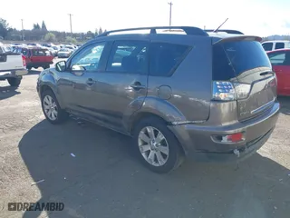 2013 Mitsubishi Outlander SE with VIN JA4JT3AW5DU020110, listed as a IAAI auction lot 41738969 with 125,246 mi miles. Bid and sale history available at carsss.com. Image 3.