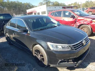 2016 Volkswagen Passat SE z VIN 1VWBT7A30GC049027, wystawiony jako IAAI lot #41878460 z przebiegiem 125 261 mil mil oraz . Historia ofert i sprzedaży dostępna na DreamBid. Obrazek 1.