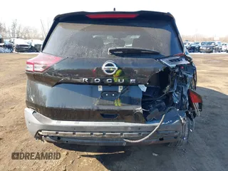 2021 Nissan Rogue SV z VIN 5N1AT3BB2MC699157, wystawiony jako IAAI lot #41416057 z przebiegiem 62 018 mil mil oraz . Historia ofert i sprzedaży dostępna na DreamBid. Obrazek 16.