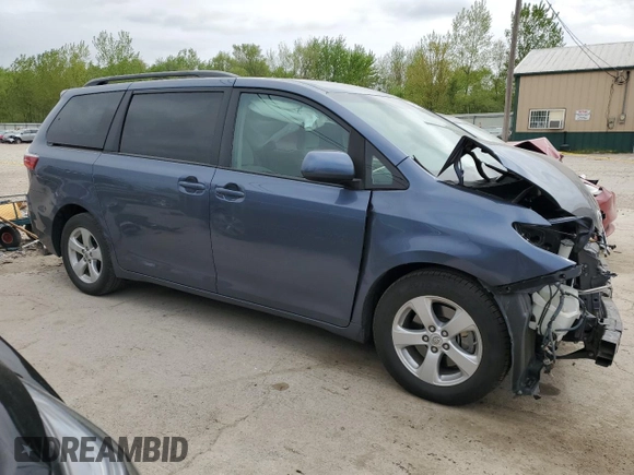 2015 Toyota Sienna LE AAS с VIN 5TDKK3DC8FS554952, выставлен на аукционе Copart как лот 54992385 с пробегом 98 399 миль миль и Списание • Salvage title. История ставок и продаж доступна на DreamBid. Изображение 4.