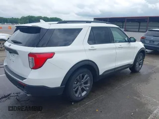2022 Ford Explorer XLT z VIN 1FMSK7DHXNGB35329, wystawiony jako IAAI lot #42221442 z przebiegiem 56 655 mil mil oraz . Historia ofert i sprzedaży dostępna na DreamBid. Obrazek 4.