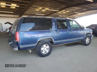 1995 Chevrolet Suburban z VIN 1GNFK16K9SJ333918, wystawiony jako Copart lot #46665205 z przebiegiem 208 395 mil mil oraz Czysty tytuł • Clean title. Historia ofert i sprzedaży dostępna na DreamBid. Obrazek 3.