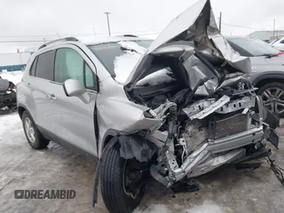 2019 Chevrolet Trax LT with VIN KL7CJPSB0KB780927, listed as a IAAI auction lot 41551947 with 39,893 mi miles. Bid and sale history available at carsss.com. Image 1.