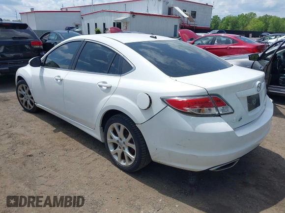 2011 Mazda 6 S Touring Plus with VIN 1YVHZ8CB5B5M18929, listed as a IAAI auction lot 42137560 with 202,040 mi miles and . Bid and sale history available at carsss.com. Image 3.