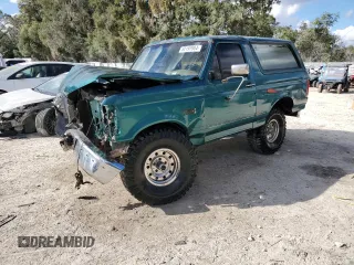 1996 Ford Bronco Custom with VIN 1FMEU15HXTLB54292, listed as a Copart auction lot 82197904 with 0 mi miles and Non Repairable. Bid and sale history available at carsss.com. Image 1.