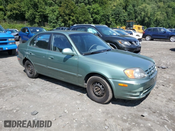 2005 Hyundai Accent GLS with VIN KMHCG45C35U622963, listed as a Copart auction lot 68292114 with 137,655 mi miles and Salvage Title. Bid and sale history available at carsss.com. Image 4.