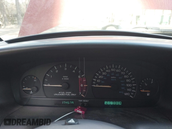 2000 Dodge Grand Caravan with VIN 1B4GT44L4YB570744, listed as a IAAI auction lot 41934100 with 174,579 mi miles and . Bid and sale history available at DreamBid. Image 7.