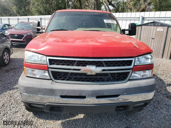 2007 Chevrolet Silverado 2500HD Classic LT3 with VIN 1GCHK23D97F116666, listed as a Copart auction lot 43913985 with 257,169 mi miles and Salvage Title. Bid and sale history available at carsss.com. Image 5.