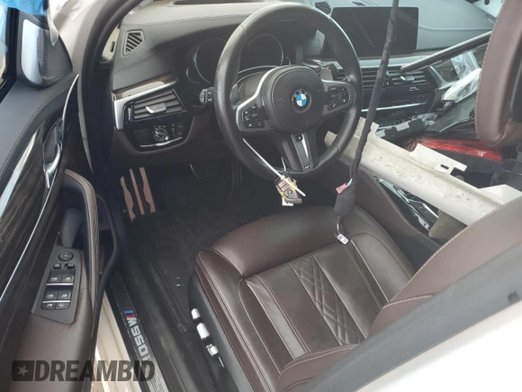 2018 BMW 5 Series M550i xDrive with VIN WBAJB9C5XJB035996, listed as a Copart auction lot 61459425 with Not provided miles and Salvage title. Bid and sale history available at DreamBid. Image 8.