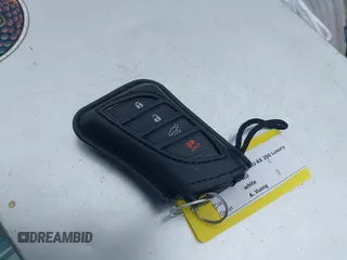 2024 Lexus RX 350 z VIN 2T2BAMBA5RC043718, wystawiony jako IAAI lot #42162415 z przebiegiem 5577 mil mil oraz . Historia ofert i sprzedaży dostępna na DreamBid. Obrazek 11.