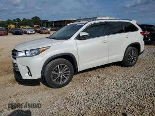 2018 Toyota Highlander SE with VIN 5TDKZRFH3JS549173, listed as a Copart auction lot 60822155 with 92,452 mi miles and Salvage title. Bid and sale history available at DreamBid. Image 1.