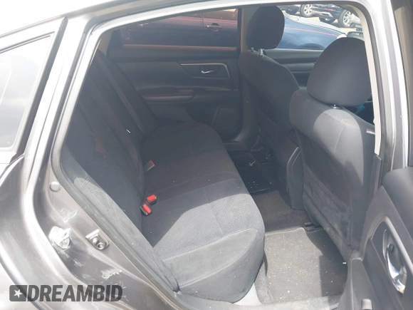 2015 Nissan Altima 2.5 SV with VIN 1N4AL3AP1FC476683, listed as a IAAI auction lot 42147221 with 212,559 mi miles. Bid and sale history available at carsss.com. Image 8.