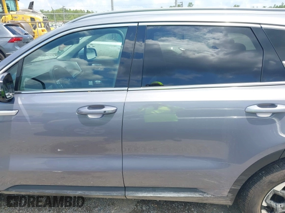 2024 Kia Sorento S with VIN 5XYRL4JC5RG266314, listed as a IAAI auction lot 42557490 with 17,720 mi miles and . Bid and sale history available at DreamBid. Image 14.