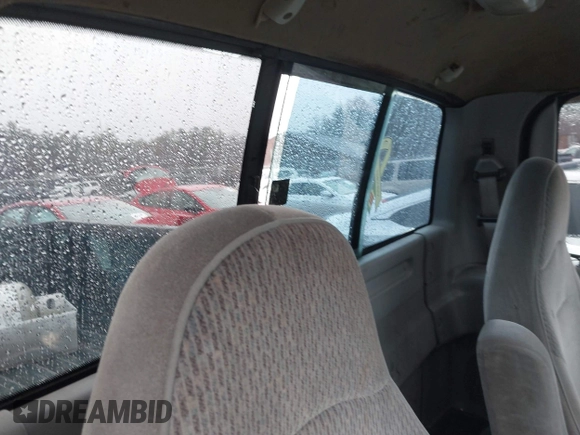 1998 Ford F-150 with VIN 1FTZF08W9WKC01424, listed as a IAAI auction lot 41926191 with 191,424 mi miles and . Bid and sale history available at DreamBid. Image 8.