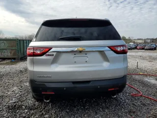 2018 Chevrolet Traverse LS with VIN 1GNERLKW6JJ139681, listed as a Copart auction lot 42945515 with 154,303 mi miles and Salvage Title. Bid and sale history available at carsss.com. Image 6.
