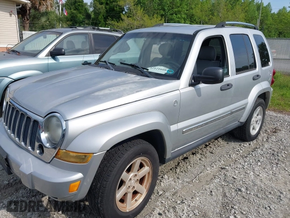 2006 Jeep Liberty Limited with VIN 1J4GL58K16W208218, listed as a IAAI auction lot 42121608 with 165,365 mi miles. Bid and sale history available at carsss.com. Image 2.