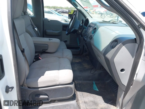 2005 Ford F-150 XL with VIN 1FTRF12225NB35582, listed as a IAAI auction lot 42640594 with 188,385 mi miles and . Bid and sale history available at DreamBid. Image 5.
