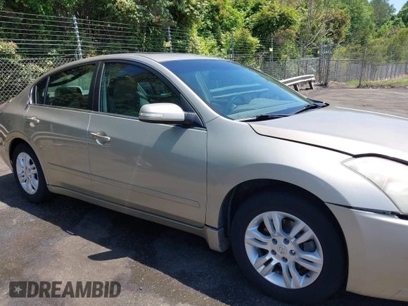 2010 Nissan Altima SL z VIN 1N4AL2AP8AN480138, wystawiony jako IAAI lot #42117251 z przebiegiem 243 314 mil mil oraz . Historia ofert i sprzedaży dostępna na DreamBid. Obrazek 13.