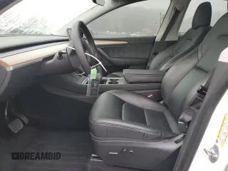 2023 Tesla Model Y Long Range z VIN 7SAYGDEE7PA102174, wystawiony jako Copart lot #49904435 z przebiegiem 144 702 mil mil oraz Szkoda całkowita • Salvage title. Historia ofert i sprzedaży dostępna na DreamBid. Obrazek 7.