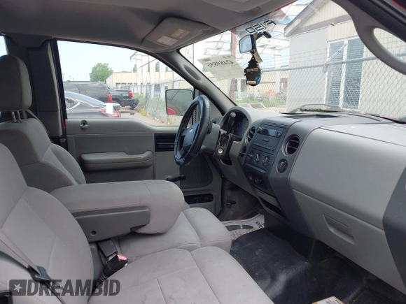 2005 Ford F-150 XL with VIN 1FTVX12565NB81924, listed as a IAAI auction lot 42489855 with 943,574 mi miles and . Bid and sale history available at DreamBid. Image 5.