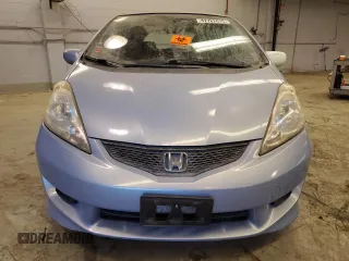 2010 Honda Fit Sport with VIN JHMGE8H42AC023154, listed as a Copart auction lot 42262615 with 104,928 mi miles and Salvage Title. Bid and sale history available at carsss.com. Image 5.