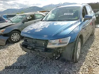 2018 Volkswagen Tiguan S z VIN 3VV0B7AXXJM092765, wystawiony jako Copart lot #57324885 z przebiegiem 156 441 mil mil oraz Szkoda całkowita • Salvage title. Historia ofert i sprzedaży dostępna na DreamBid. Obrazek 14.