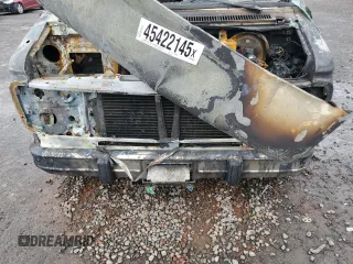 1993 Chevrolet Chevy Van z VIN 1GBEG25K1PF305736, wystawiony jako Copart lot #45422145 z przebiegiem Nie podano mil oraz Nie do naprawy • Non repairable. Historia ofert i sprzedaży dostępna na DreamBid. Obrazek 13.
