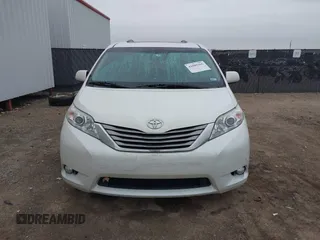 2016 Toyota Sienna XLE with VIN 5TDYK3DC2GS726677, listed as a IAAI auction lot 41609165 with 144,858 mi miles. Bid and sale history available at carsss.com. Image 12.