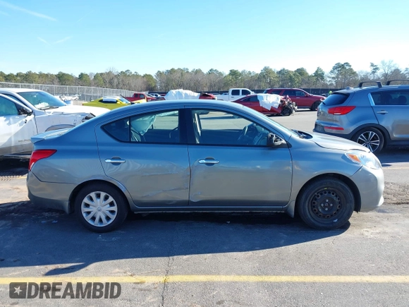 2014 Nissan Versa SV with VIN 3N1CN7AP4EL862427, listed as a IAAI auction lot 41435904 with 95,192 mi miles. Bid and sale history available at carsss.com. Image 13.
