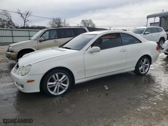 2007 Mercedes-Benz CLK-Class 3.5L with VIN WDBTJ56H87F206998, listed as a Copart auction lot 85011204 with 204,815 mi miles and Salvage Title. Bid and sale history available at carsss.com. Image 1.