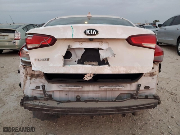 2018 Kia Forte S with VIN 3KPFL4A70JE261108, listed as a Copart auction lot 46338595 with 71,579 mi miles and Salvage Title. Bid and sale history available at carsss.com. Image 6.
