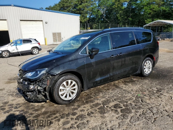 2019 Chrysler Pacifica Touring L with VIN 2C4RC1BG8KR537514, listed as a Copart auction lot 57788625 with 129,346 mi miles and Salvage title. Bid and sale history available at DreamBid. Image 1.