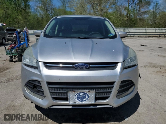 2013 Ford Escape SE with VIN 1FMCU9GX9DUC43390, listed as a Copart auction lot 53289834 with 160,961 mi miles and Non Repairable. Bid and sale history available at DreamBid. Image 5.