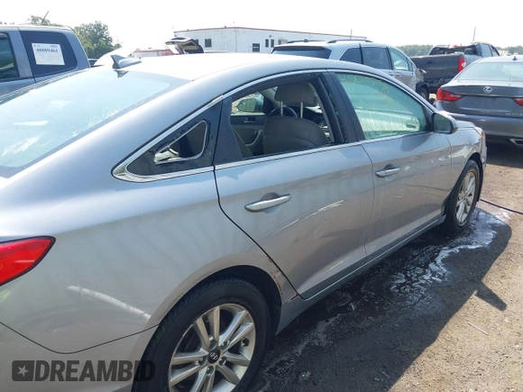 2017 Hyundai Sonata SE with VIN 5NPE24AF6HH529946, listed as a IAAI auction lot 40073758 with 103,669 mi miles and . Bid and sale history available at DreamBid. Image 6.