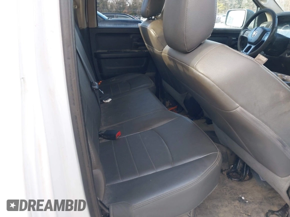 2019 Ram 1500 Tradesman z VIN 1C6RR7FG6KS626077, wystawiony jako IAAI lot #41686501 z przebiegiem 86 338 mil mil oraz . Historia ofert i sprzedaży dostępna na DreamBid. Obrazek 8.