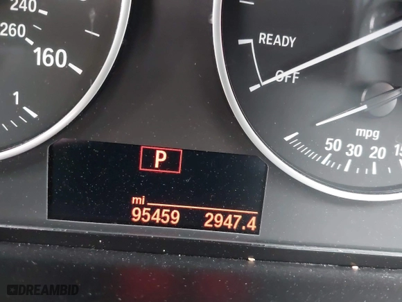 2017 BMW X1 xDrive28i with VIN WBXHT3C37H5F86637, listed as a IAAI auction lot 41300161 with 95,459 mi miles. Bid and sale history available at carsss.com. Image 15.