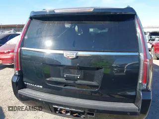 2015 Cadillac Escalade Luxury z VIN 1GYS4MKJ7FR661209, wystawiony jako IAAI lot #40645720 z przebiegiem Nie podano mil oraz . Historia ofert i sprzedaży dostępna na DreamBid. Obrazek 16.