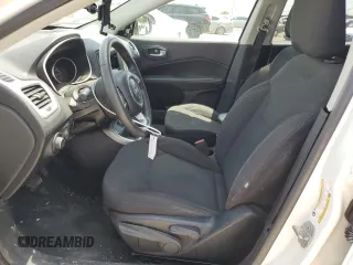 2020 Jeep Compass Sport с VIN 3C4NJCAB7LT256955, выставлен на аукционе Copart как лот 57062805 с пробегом 50 827 миль миль и Списание • Salvage title. История ставок и продаж доступна на DreamBid. Изображение 7.