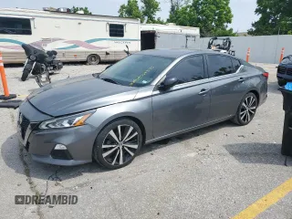 2020 Nissan Altima SR z VIN 1N4BL4CV7LC192086, wystawiony jako Copart lot #59569375 z przebiegiem 95 981 mil mil oraz Szkoda całkowita • Salvage title. Historia ofert i sprzedaży dostępna na DreamBid. Obrazek 1.