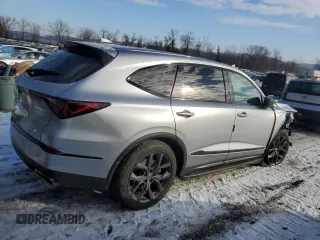 2024 Acura MDX w/A-Spec Package with VIN 5J8YE1H02RL000044, listed as a Copart auction lot 84683394 with 11,038 mi miles and Salvage Title. Bid and sale history available at carsss.com. Image 3.