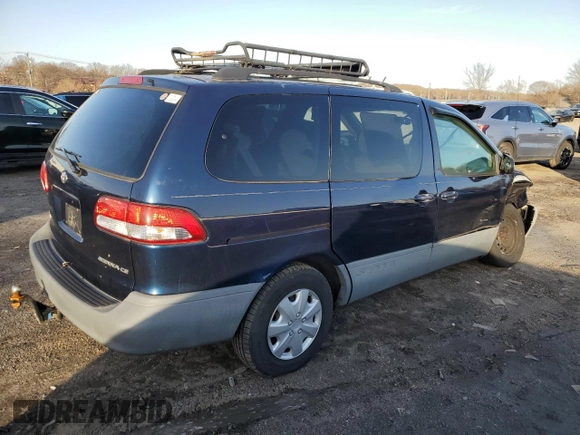 2002 Toyota Sienna CE with VIN 4T3ZF19C62U448900, listed as a Copart auction lot 48347055 with 207,018 mi miles and Salvage Title. Bid and sale history available at carsss.com. Image 3.