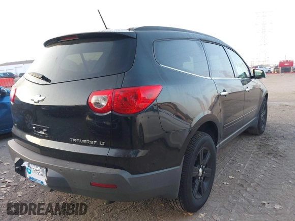2012 Chevrolet Traverse 1LT z VIN 1GNKVGED4CJ270725, wystawiony jako IAAI lot #40300933 z przebiegiem Nie podano mil oraz . Historia ofert i sprzedaży dostępna na DreamBid. Obrazek 4.