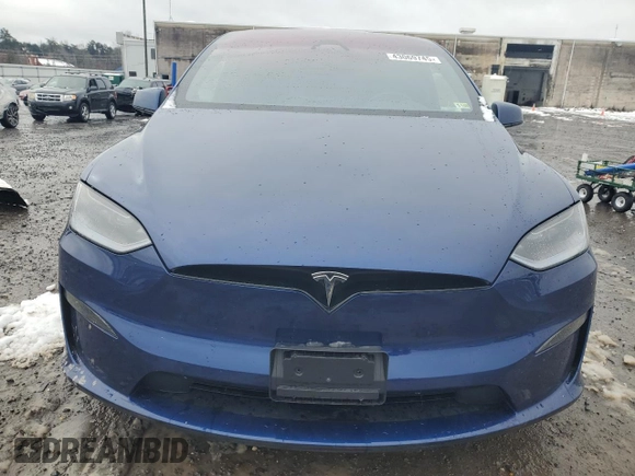 2023 Tesla Model X with VIN 7SAXCDE50PF430739, listed as a Copart auction lot 43069745 with 13,942 mi miles and Salvage Title. Bid and sale history available at DreamBid. Image 5.